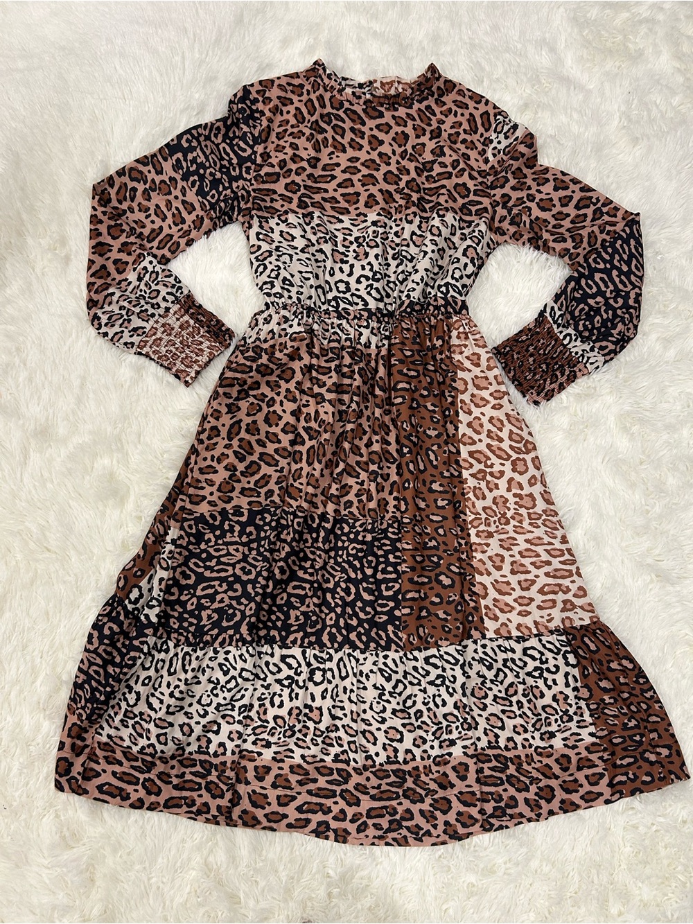Woman Leopard Print Long Sleeve Tiered Dress - Brown